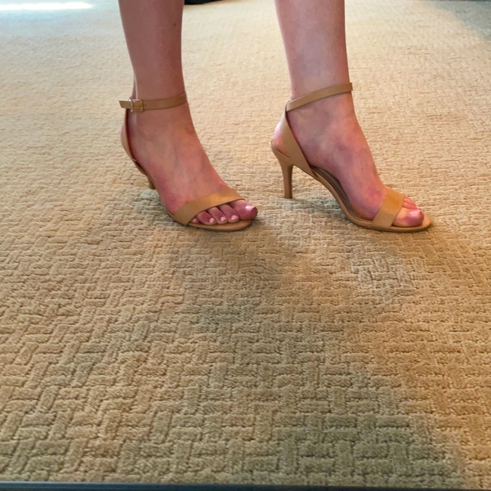 Perfect bridesmaid shoe!